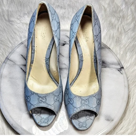 Gucci Monogram Leather Light Blue Gray Stillettos Heels Peep Toe Size 39 (8.5?) - Picture 2 of 6